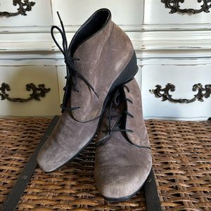 Munro Kara Booties